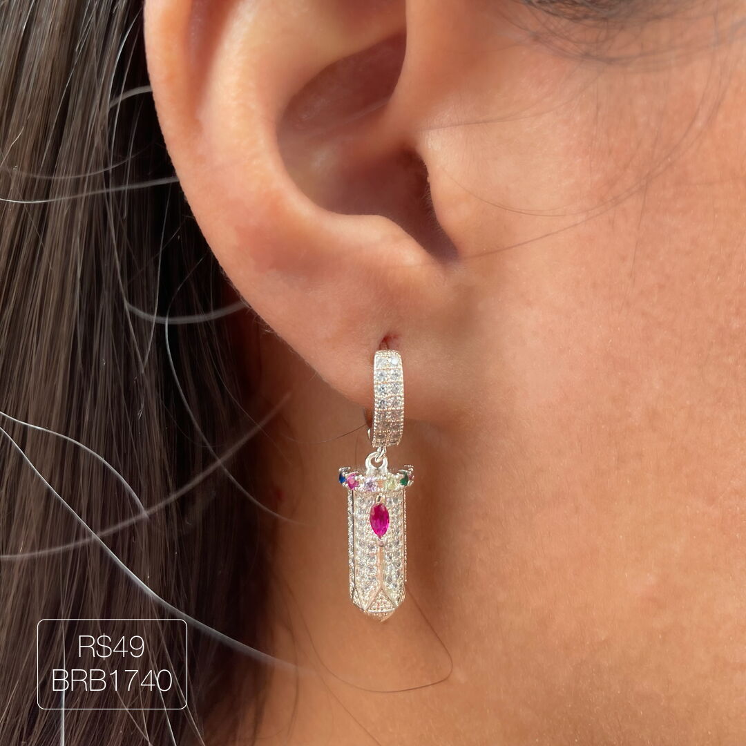 Argola Cristal Facetado c/ Navete Rosa Cravejado Cristal Prateado